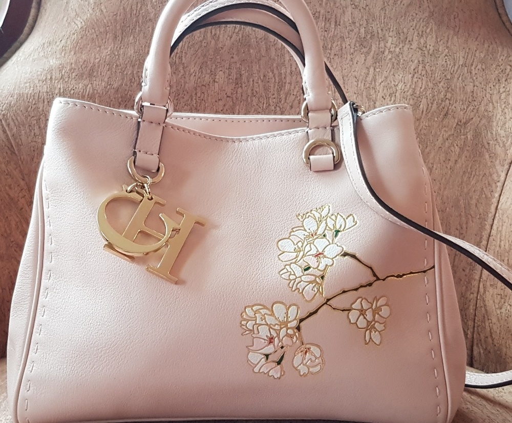 Hand bag
